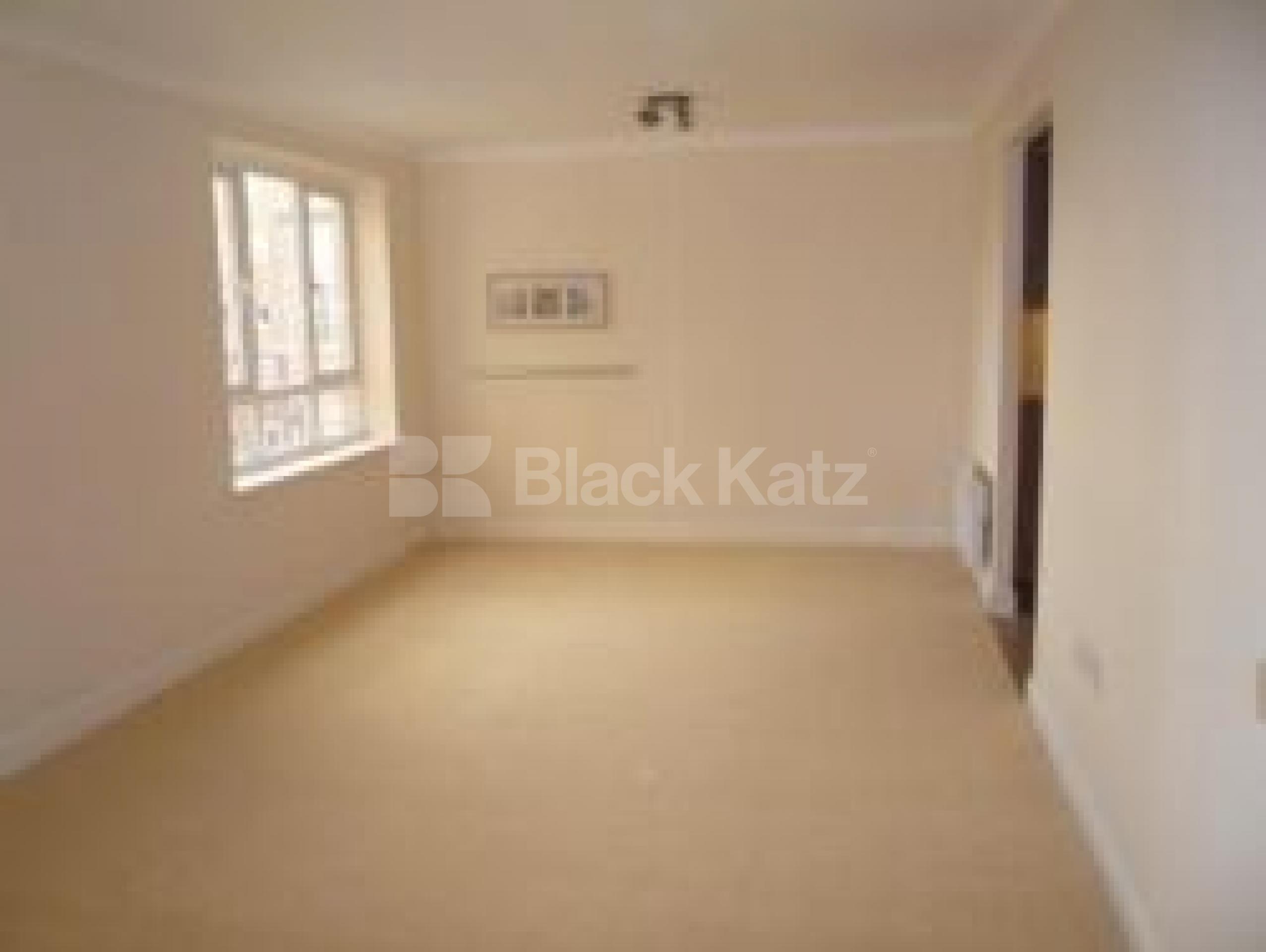 			2 Bedroom, 1 bath, 1 reception Flat			 Glebelands Close, North Finchley N12