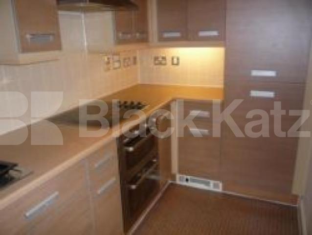 			2 Bedroom, 1 bath, 1 reception Flat			 Glebelands Close, North Finchley