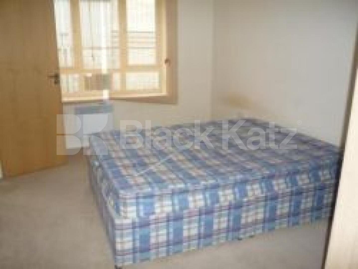 			2 Bedroom, 1 bath, 1 reception Flat			 Glebelands Close, North Finchley