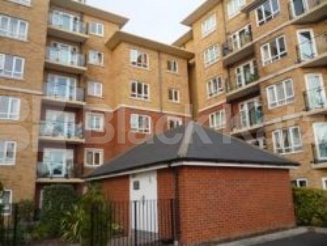 			2 Bedroom, 1 bath, 1 reception Flat			 Glebelands Close, North Finchley