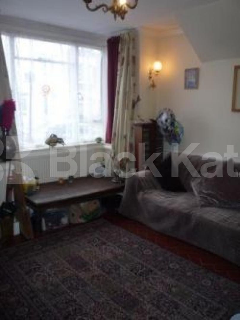 			NEW INSTRUCTION, 2 Bedroom, 1 bath, 1 reception House			 Eleanor Road, BOUNDS GREEN