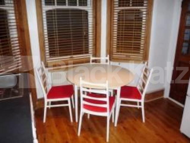 			3 Bedroom, 1 bath, 1 reception Flat			 Fortis Green Road, Muswell Hill