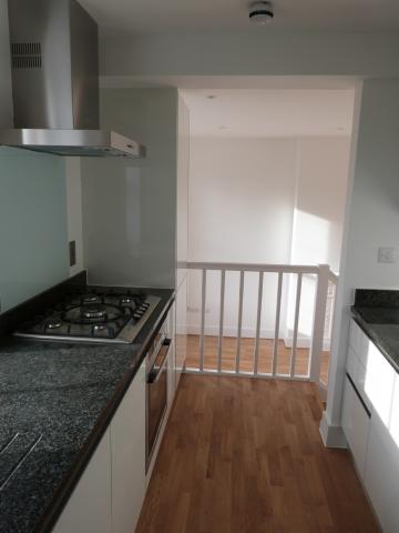 			Newly Refurbished, 2 Bedroom, 1 bath, 1 reception Flat			 Broadhurst Gardens, WEST HAMPSTEAD/FINCHLEY ROAD