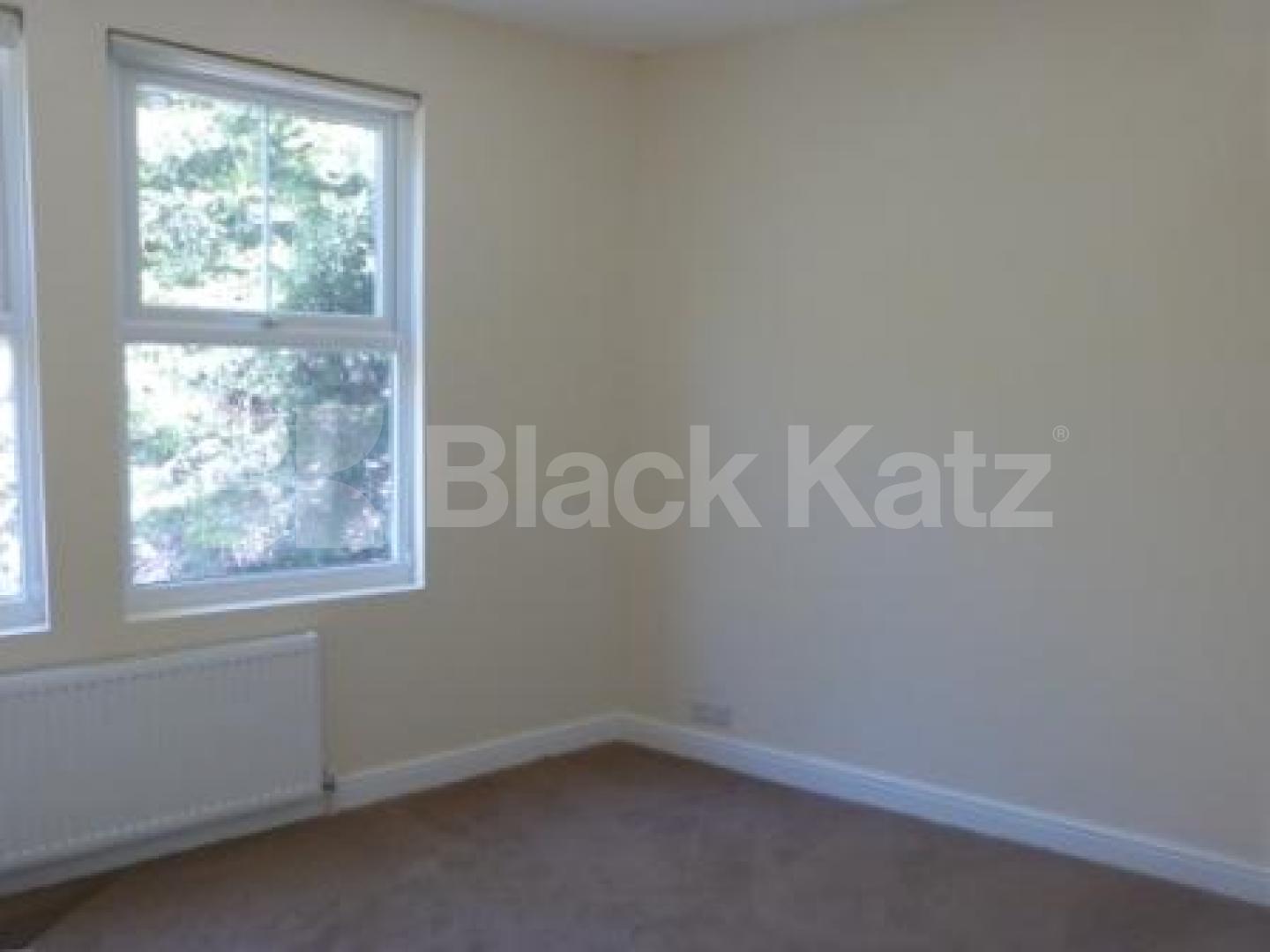 			Newly Refurbished, 2 Bedroom, 1 bath, 1 reception Flat			 Hendon Lane, Finchley Central