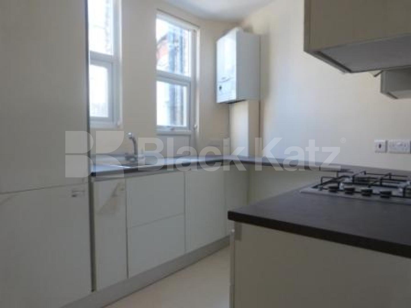 			Newly Refurbished, 2 Bedroom, 1 bath, 1 reception Flat			 Hendon Lane, Finchley Central