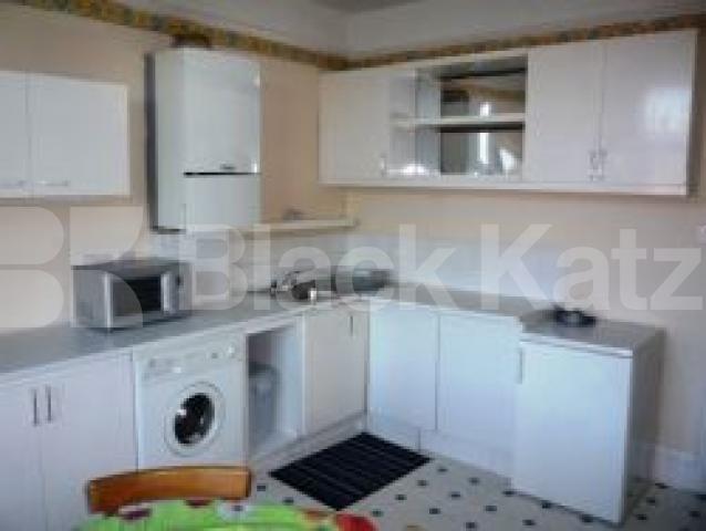 			LET!, 2 Bedroom, 1 bath, 1 reception Flat			 Goodwyns Vale, Muswell Hill