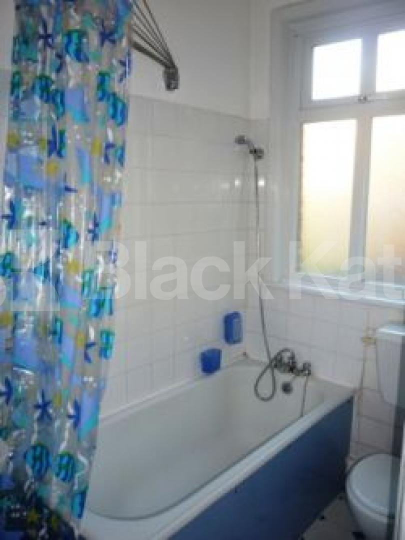 			LET!, 2 Bedroom, 1 bath, 1 reception Flat			 Goodwyns Vale, Muswell Hill