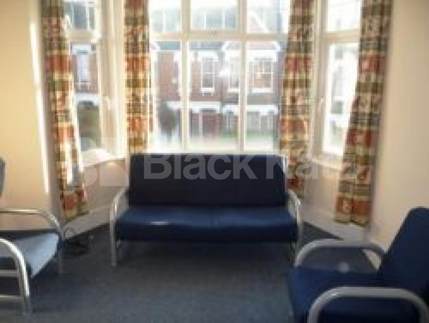 			LET!, 2 Bedroom, 1 bath, 1 reception Flat			 Goodwyns Vale, Muswell Hill
