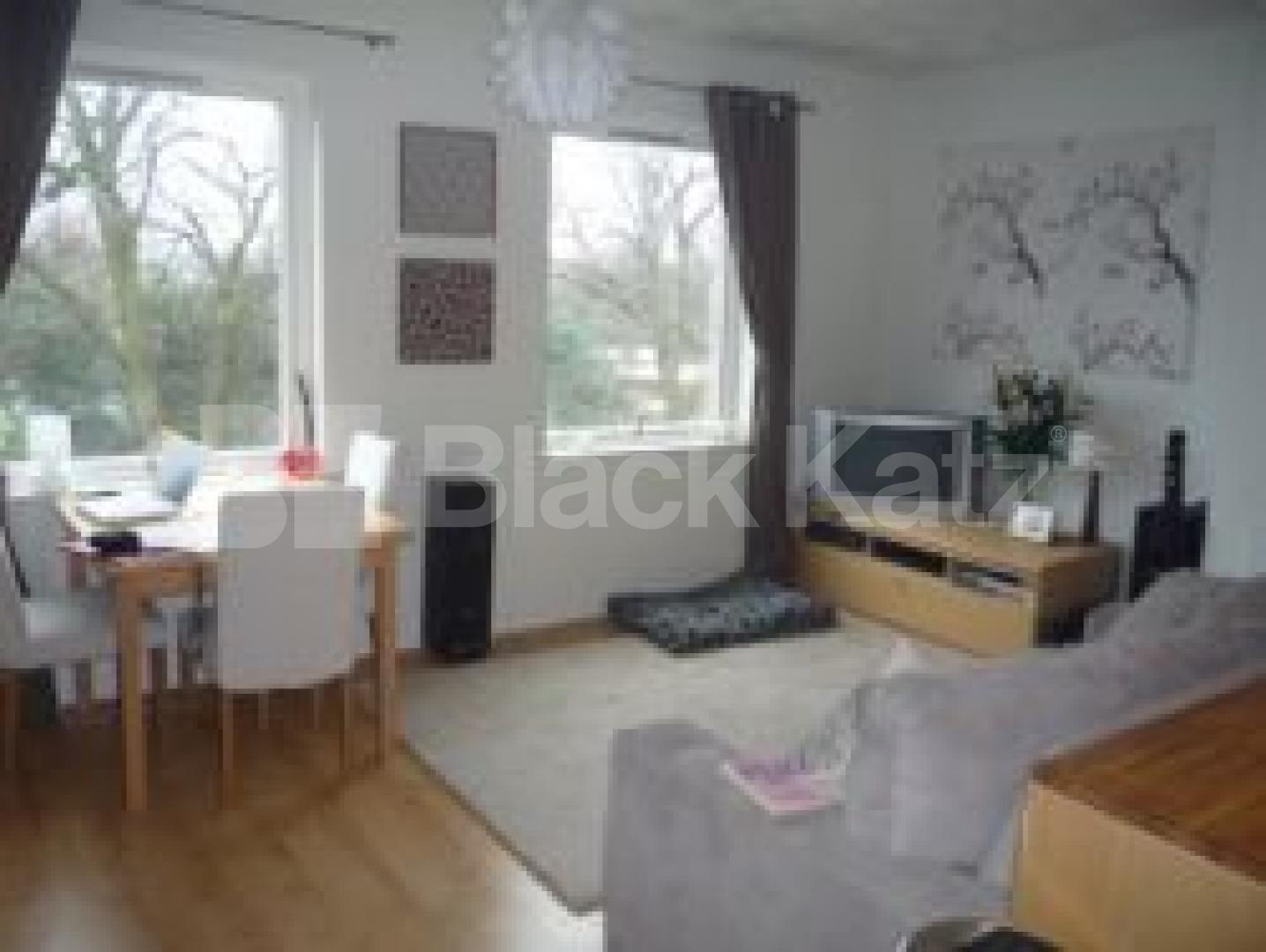 			GREAT DOUBLE BEDROOM FLAT, 1 Bedroom, 1 bath, 1 reception Flat			 Saint Micheals Terrace, ALEXANDRA PALACE