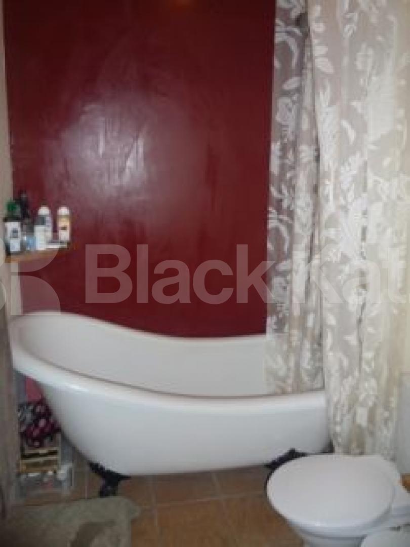 			GREAT DOUBLE BEDROOM FLAT, 1 Bedroom, 1 bath, 1 reception Flat			 Saint Micheals Terrace, ALEXANDRA PALACE