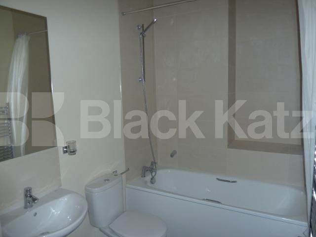 			NEW INSTRUCTION, 1 Bedroom, 1 bath, 1 reception Apartment			 White Lion Street , ANGEL