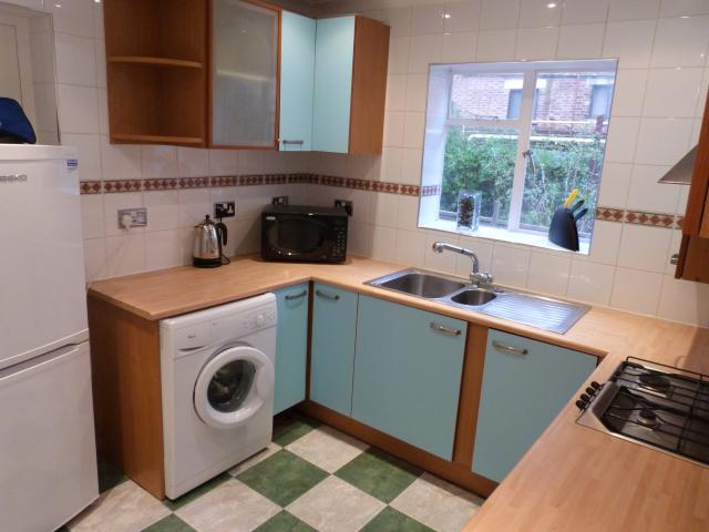 			1 Bedroom, 1 bath, 1 reception Flat			 St Julian's Road, KILBURN