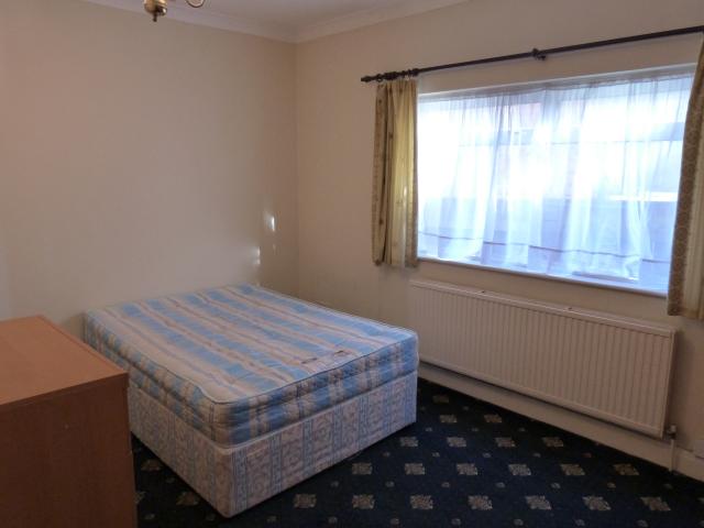 			2 Bedroom, 1 bath, 1 reception Flat			 Melrose Avenue, WILLESDEN GREEN