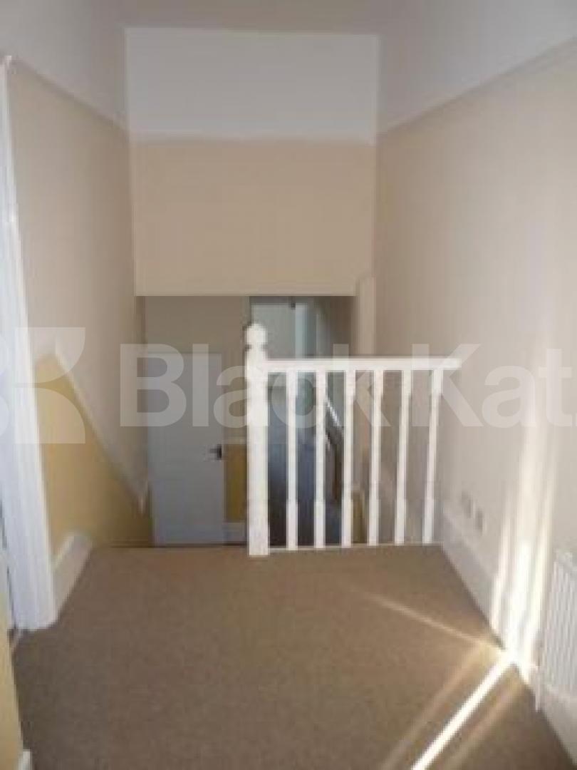 			2 Bedroom, 1 bath, 1 reception Flat			 Glasslyn Road, Crouch End
