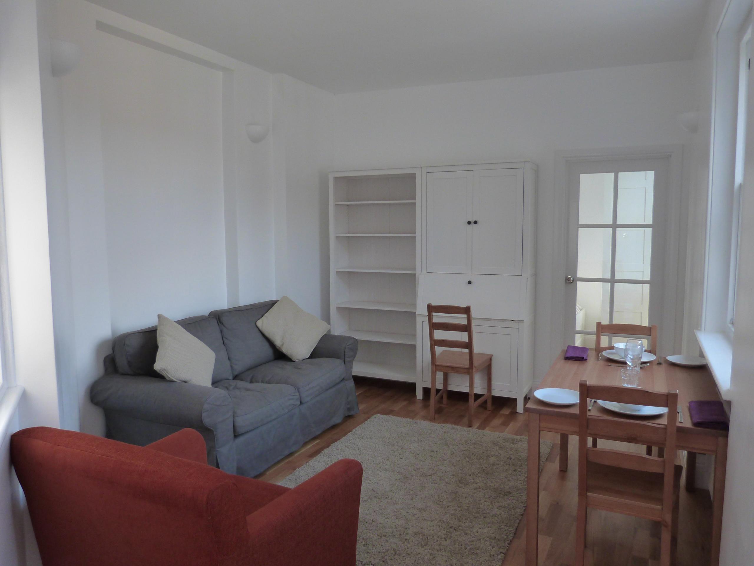 			1 Bedroom, 1 bath, 1 reception Flat			 Ladbroke Grove, LADBROKE GROVE W11