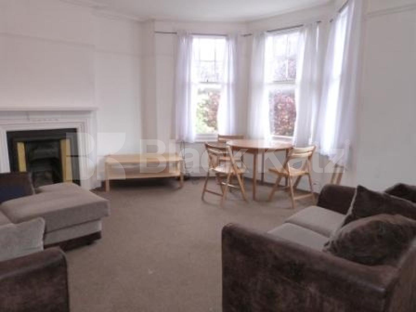 			Amazing 2 DOUBLE bedroom character property!, 2 Bedroom, 1 bath, 1 reception Flat			 Windermere Road, Muswell Hill
