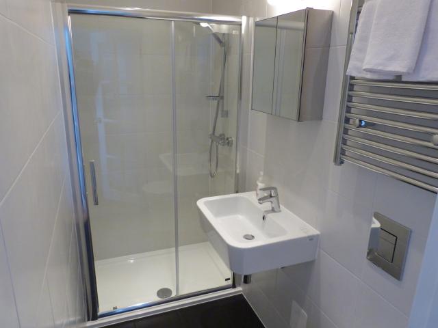 			1 Bedroom, 1 bath, 1 reception Flat			 Ladbroke Grove, LADBROKE GROVE