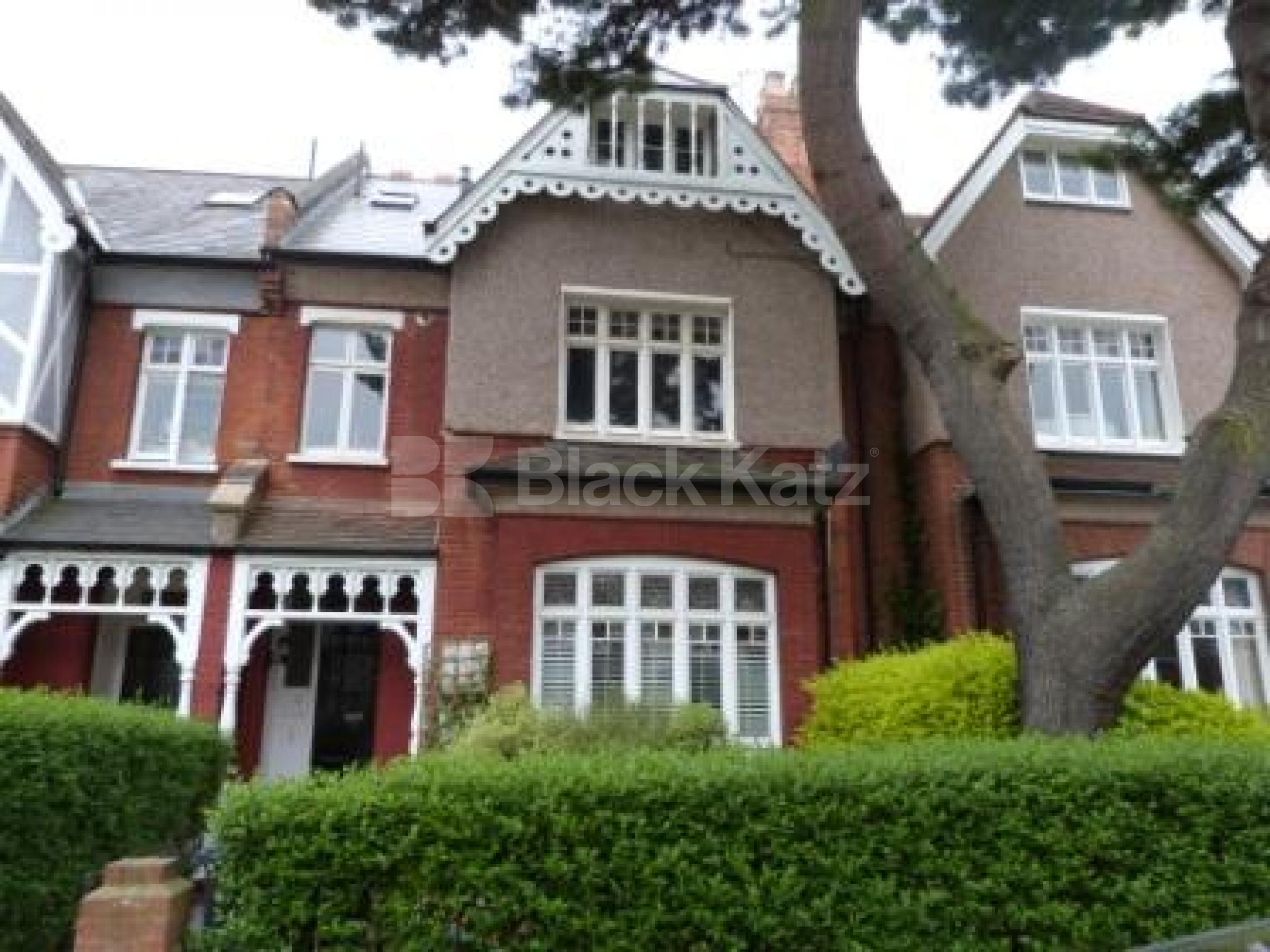 			2 Bedroom, 1 bath, 1 reception Flat			 Birchington Road, Crouch End N8