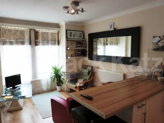 			2 Bedroom, 1 bath, 1 reception Flat			 Fairfax Road, HARINGEY LADDER