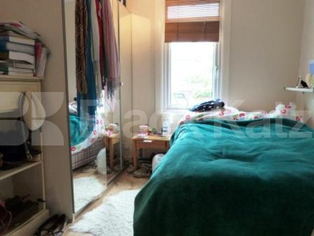 			2 Bedroom, 1 bath, 1 reception Flat			 Fairfax Road, HARINGEY LADDER