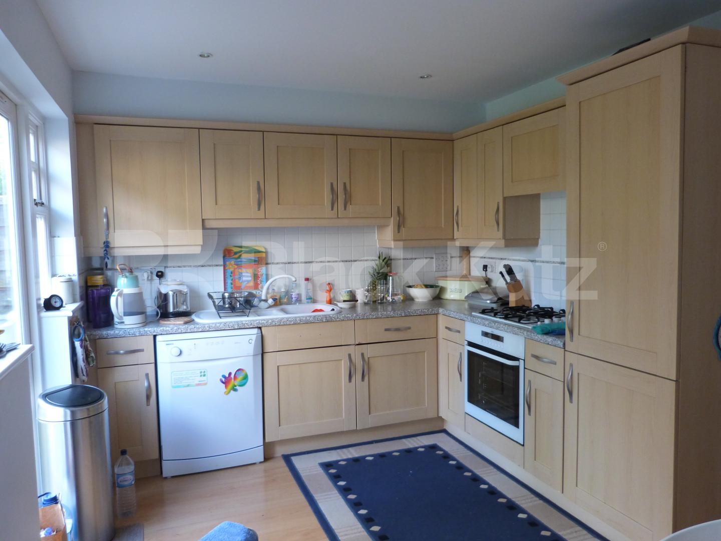 			NEW INSTRUCTION! COLDFALL SCHOOL CATCHMENT, 4 Bedroom, 1 bath, 1 reception House			 Osier Crescent, MUSWELL HILL