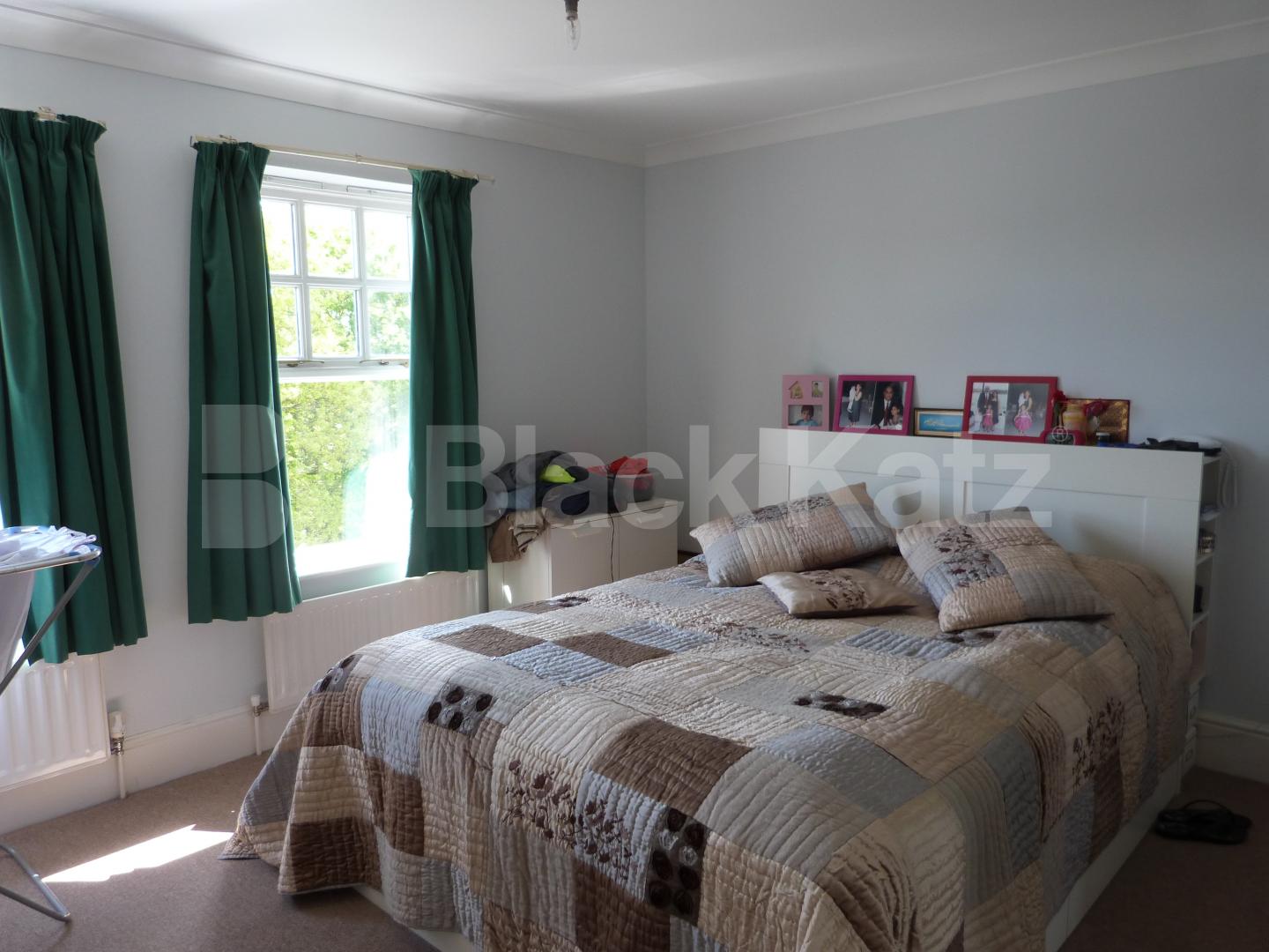 			NEW INSTRUCTION! COLDFALL SCHOOL CATCHMENT, 4 Bedroom, 1 bath, 1 reception House			 Osier Crescent, MUSWELL HILL