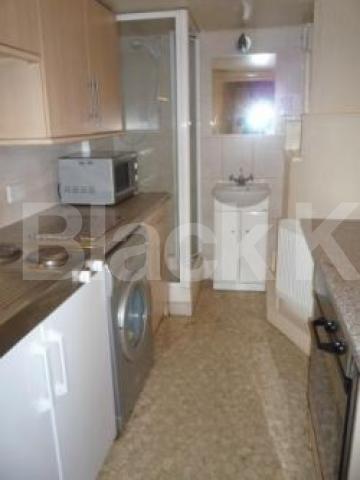 			Studio Apartment, 1 bath, 1 reception Studio			 Rosebery Gardens, CROUCH END