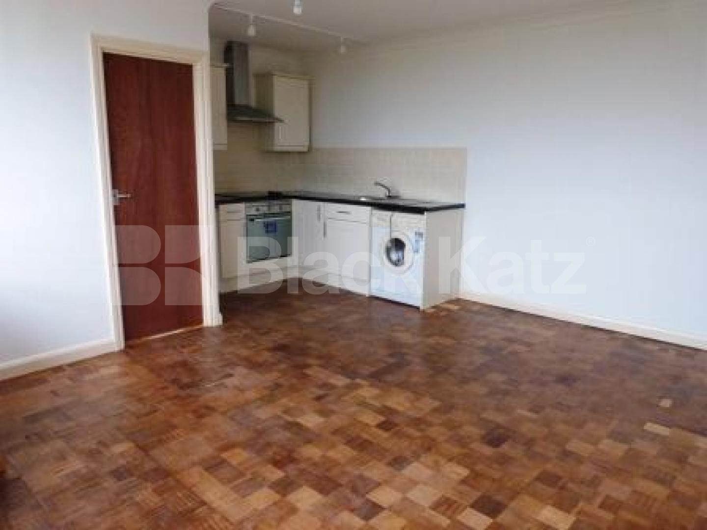 			1 Bedroom, 1 bath, 1 reception Flat			 Hornsey Lane, HIGHGATE N6