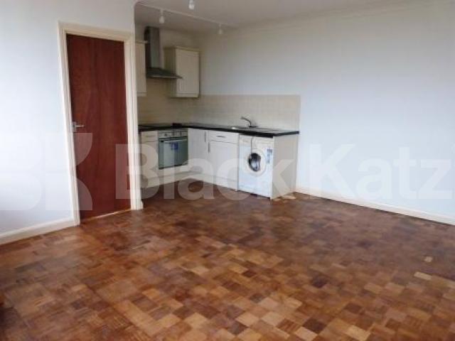 			1 Bedroom, 1 bath, 1 reception Flat			 Hornsey Lane, HIGHGATE N6