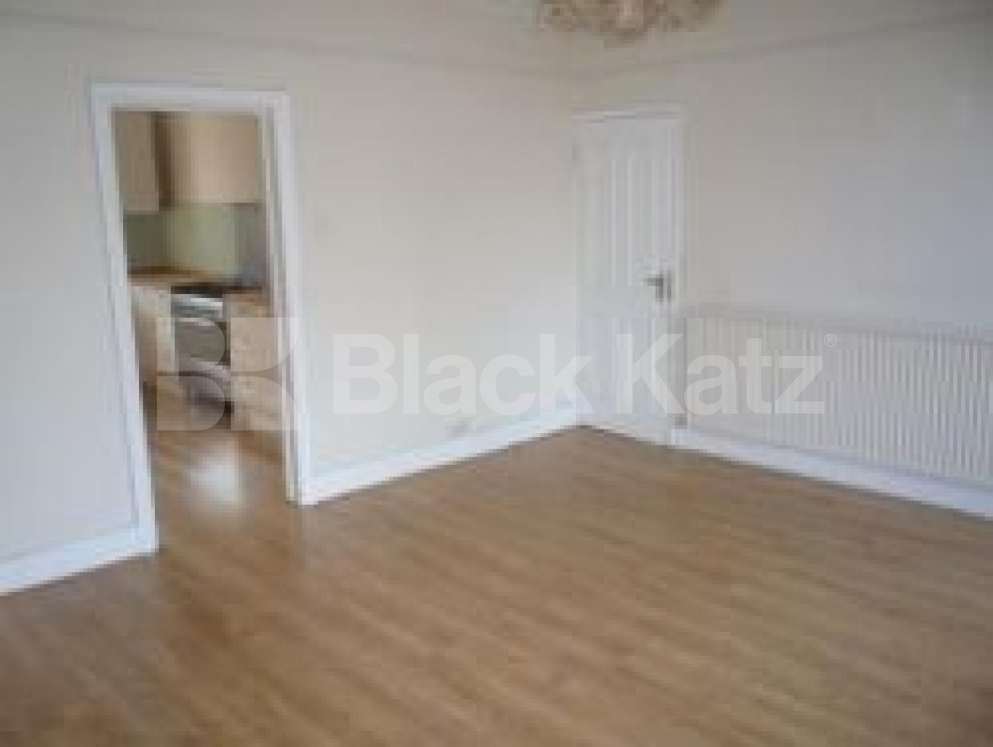 			LET!, 3 Bedroom, 1 bath, 1 reception Flat			 Muswell Hill Road, Muswell Hill