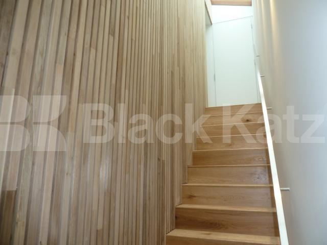 			New Instruction, 1 Bedroom, 1 bath, 1 reception Mews House			 Penton Street, Angel