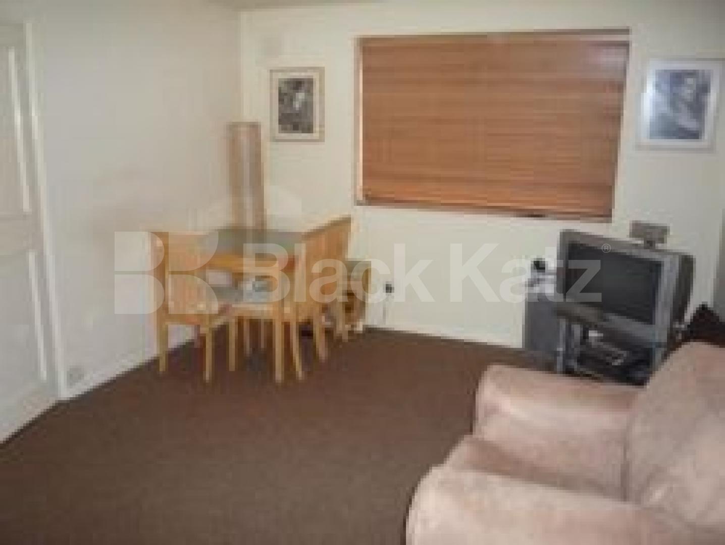 			1 Bedroom, 1 bath, 1 reception Flat			 Christchurch Road, CROUCH END
