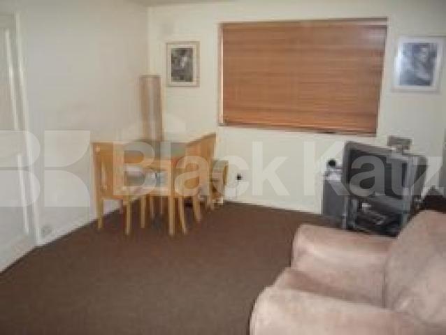 			1 Bedroom, 1 bath, 1 reception Flat			 Christchurch Road, CROUCH END