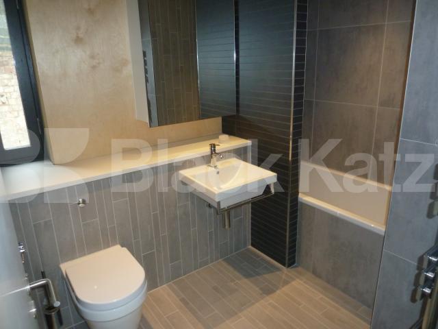 			New Instruction, 1 Bedroom, 1 bath, 1 reception Mews House			 Penton Street, Angel