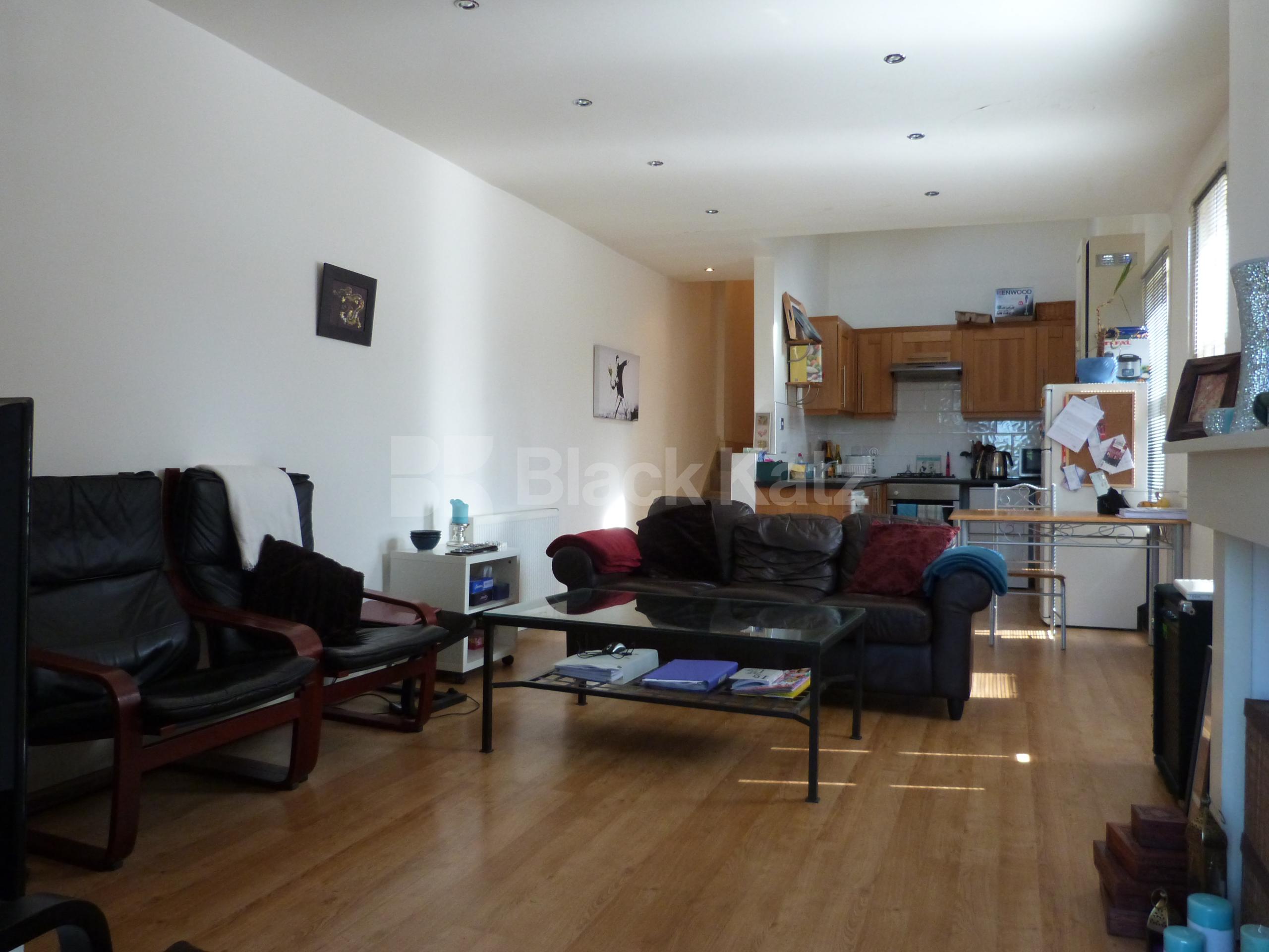 			2 Bedroom, 1 bath, 1 reception Flat			 Priory Road, CROUCH END N8 N8