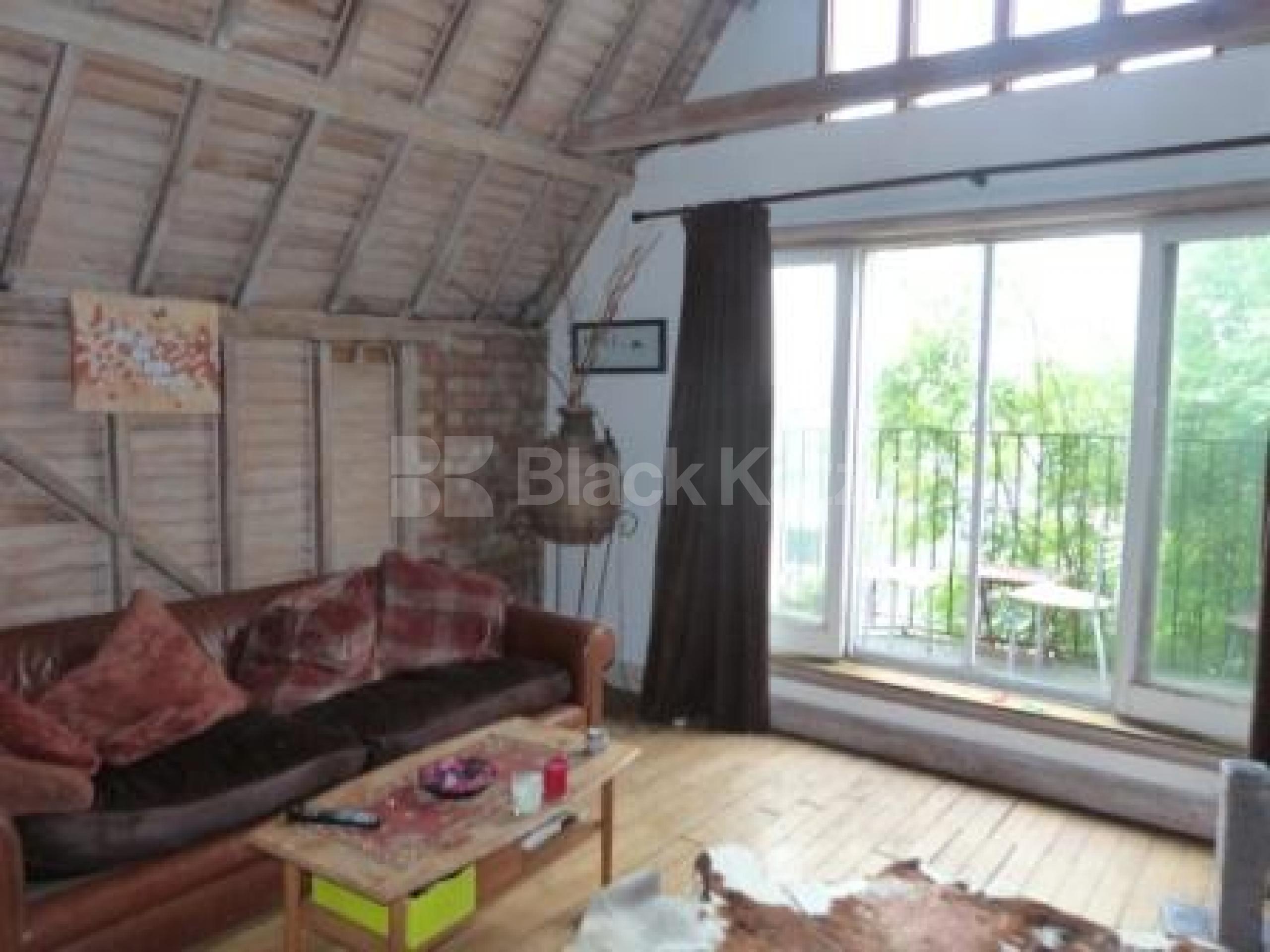 			Amazing Unique Property !, 2 Bedroom, 1 bath, 1 reception Penthouse			 Muswell Hill, MUSWELL HILL N10