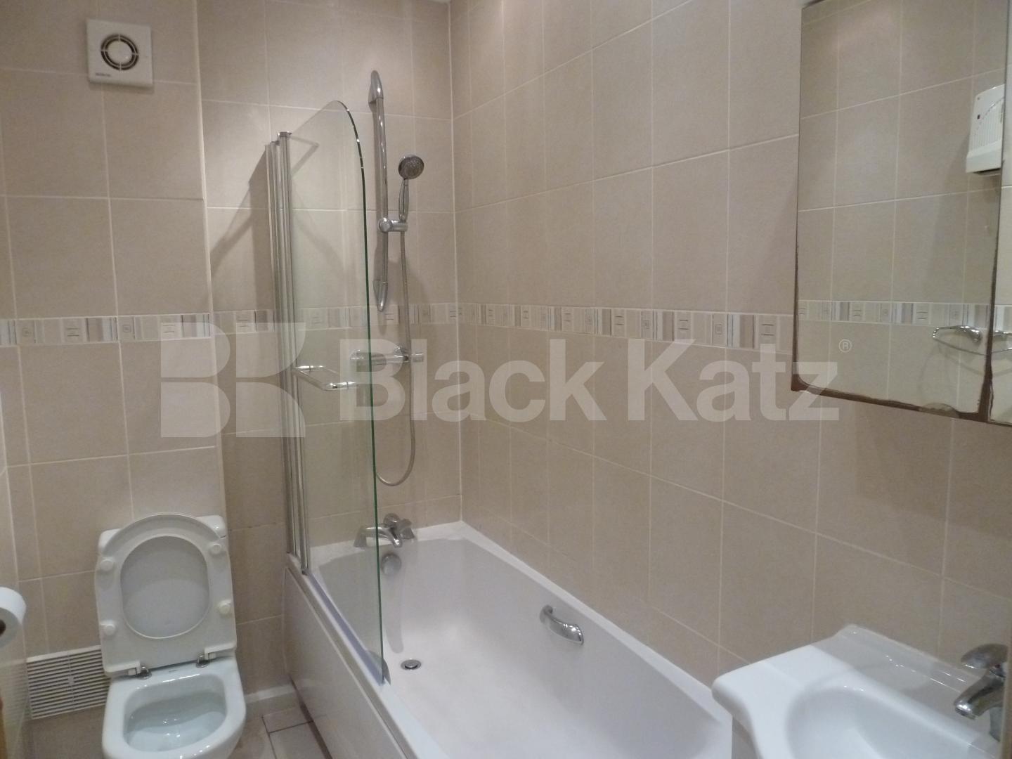 			New Instruction , 1 Bedroom, 1 bath, 1 reception Apartment			 Blythwood Road, Stroud Green