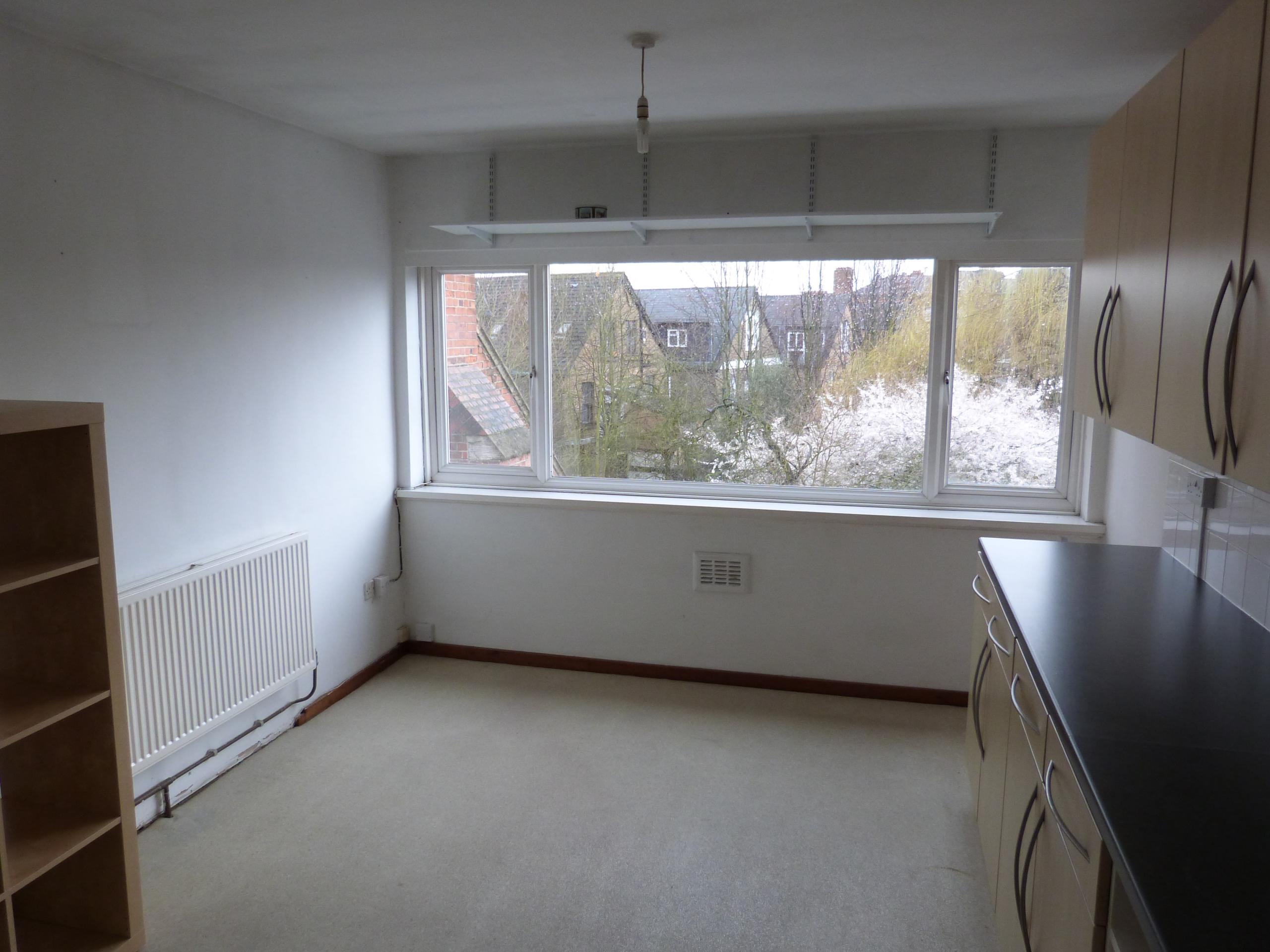 			3 Bedroom, 1 bath, 1 reception Flat			 Sherriff Road, WEST HAMPSTEAD NW6