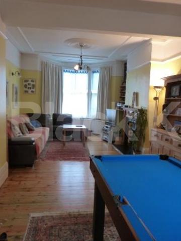 			LET BY BLACK KATZ, 4 Bedroom, 1 bath, 1 reception House			 Falkland Road, Haringey Ladder