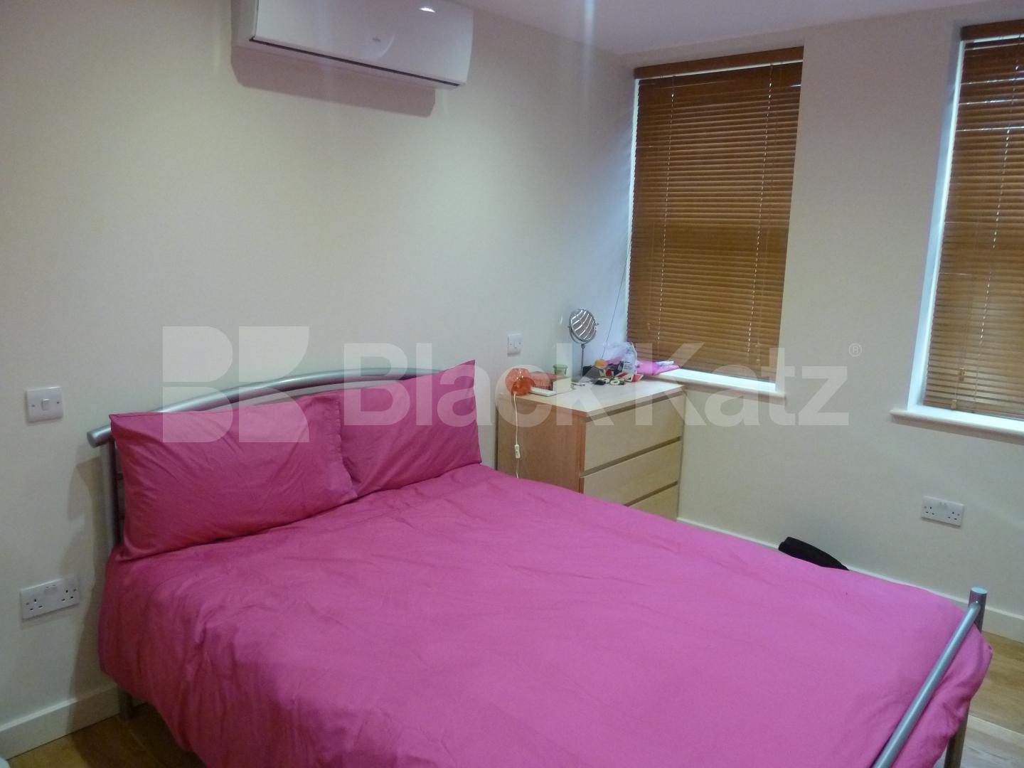 			New Instruction , 2 Bedroom, 1 bath, 1 reception Apartment			 Chapel Market, Angel