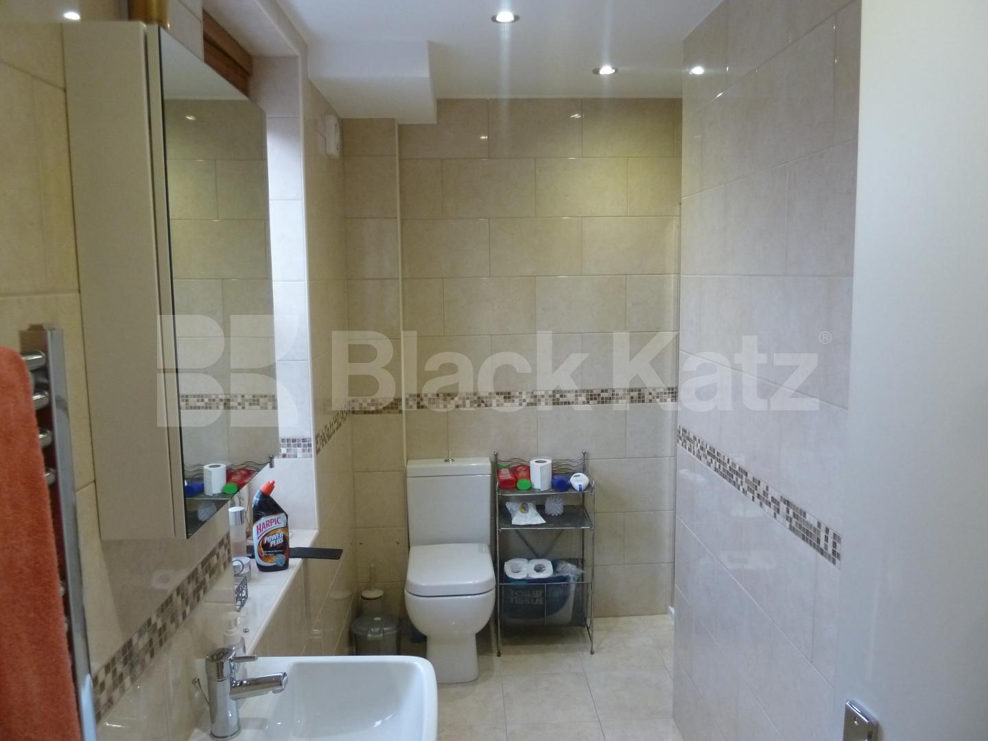 			New Instruction , 2 Bedroom, 1 bath, 1 reception Apartment			 Chapel Market, Angel