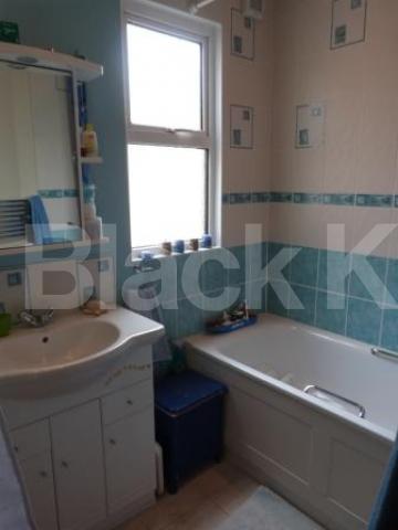 			LET BY BLACK KATZ, 4 Bedroom, 1 bath, 1 reception House			 Falkland Road, Haringey Ladder