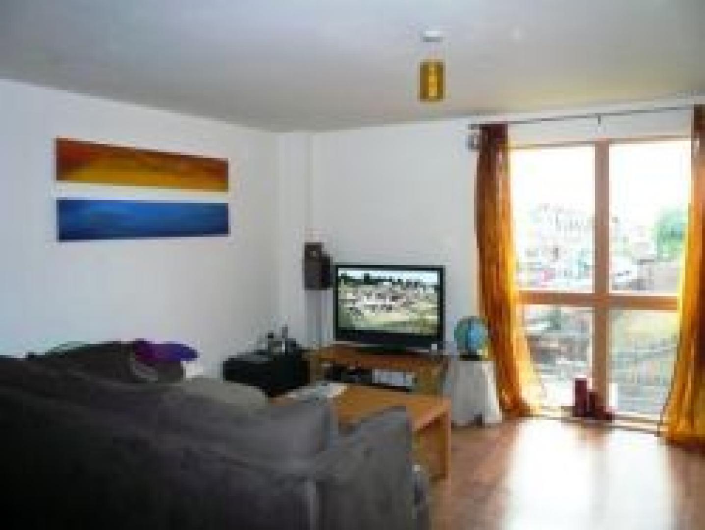 			1 Bedroom, 1 bath, 1 reception Flat			 Walm Lane, WILLESDEN GREEN