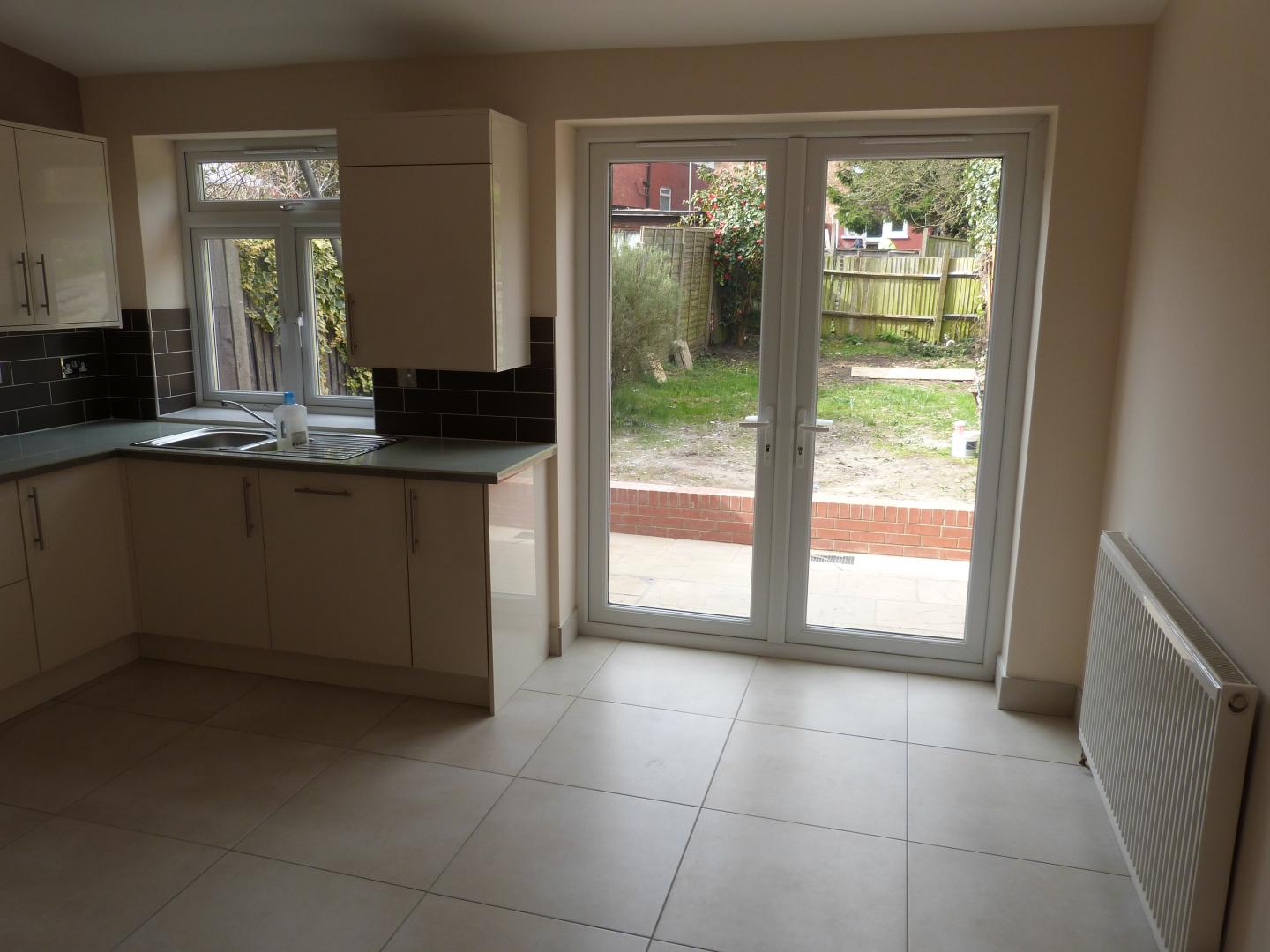 			3 Bedroom, 1 bath, 1 reception House			 Albert Road, HENDON