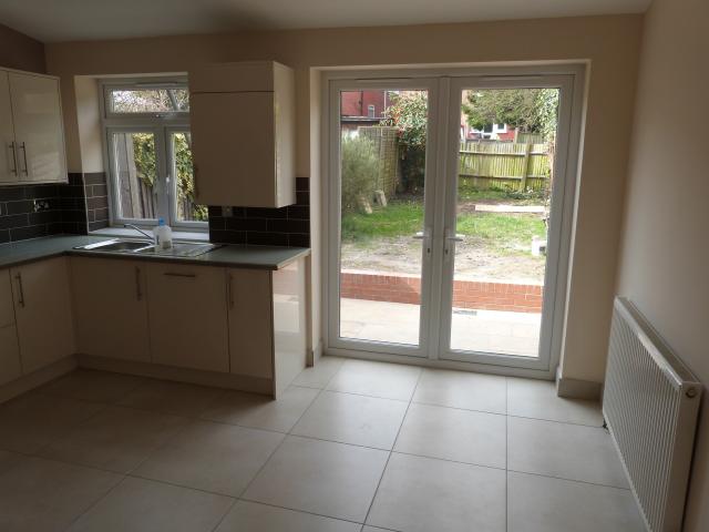 			3 Bedroom, 1 bath, 1 reception House			 Albert Road, HENDON