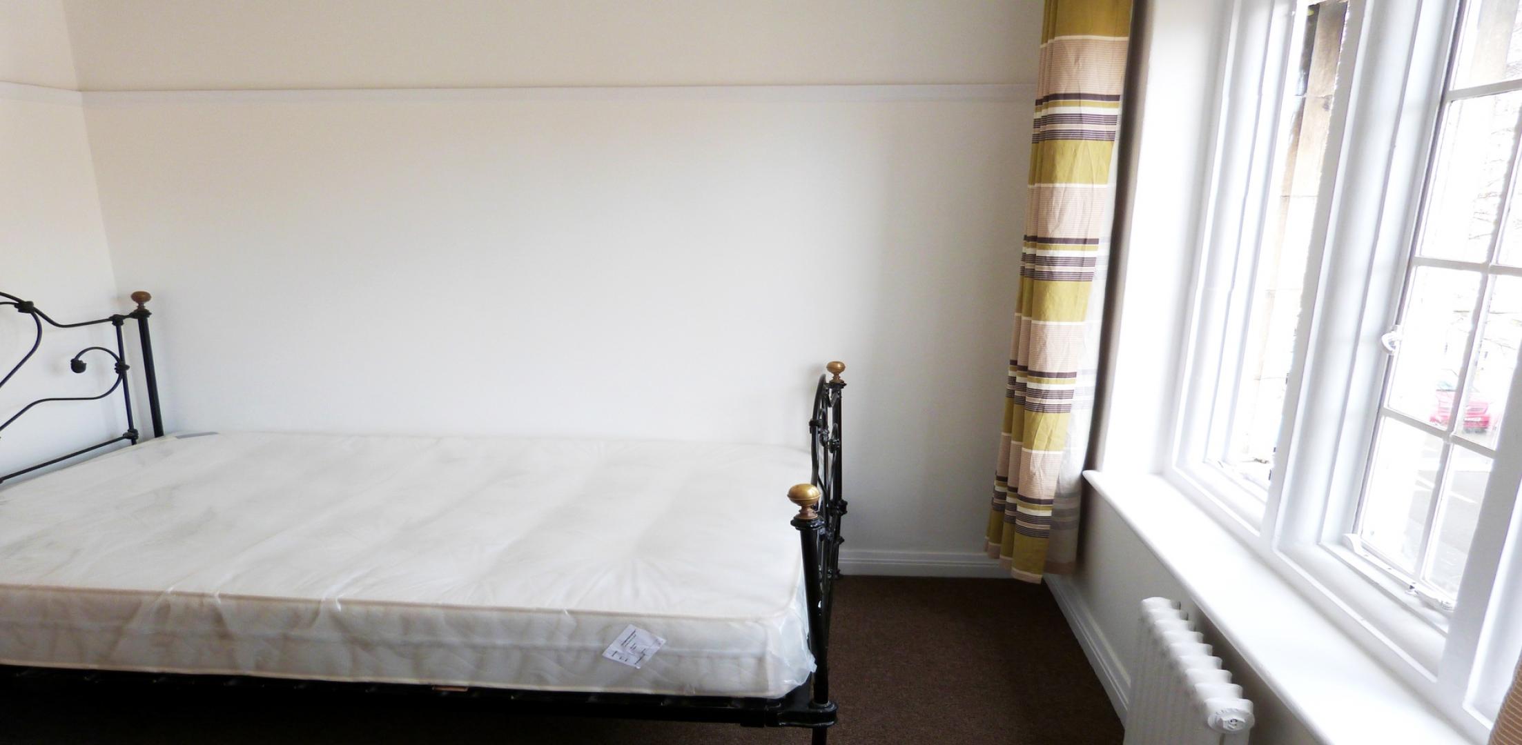 			1 Bedroom, 1 bath, 1 reception Flat			 Mortimer Crescent , KILBURN / MAIDA VALE