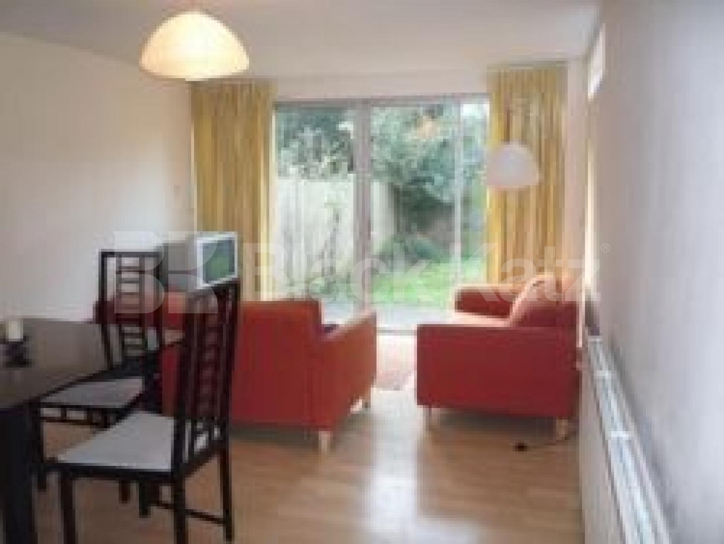 			2 Bedroom, 1 bath, 1 reception Flat			 Eastern Road, MUSWELL HILL