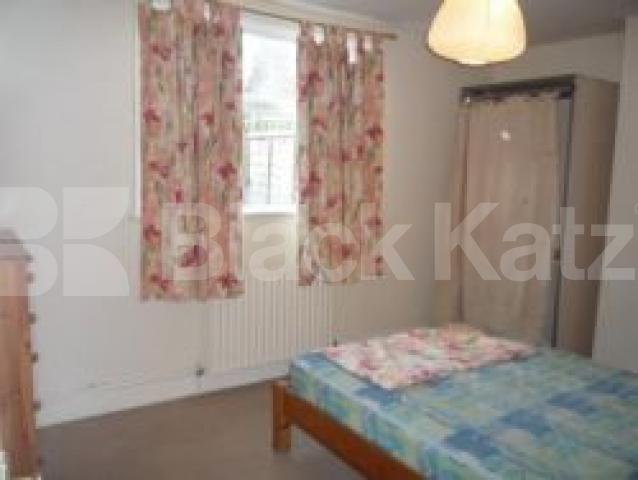 			2 Bedroom, 1 bath, 1 reception Flat			 Eastern Road, MUSWELL HILL