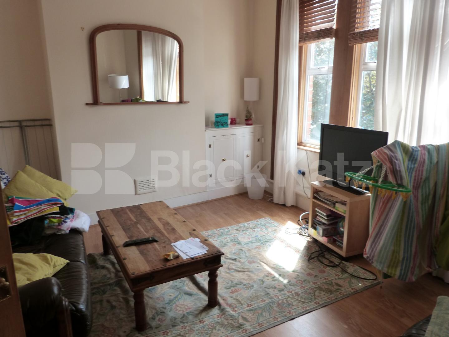 			NEW INSTRUCTION!!!, 2 Bedroom, 1 bath, 1 reception Flat			 Weston Park, Crouch End