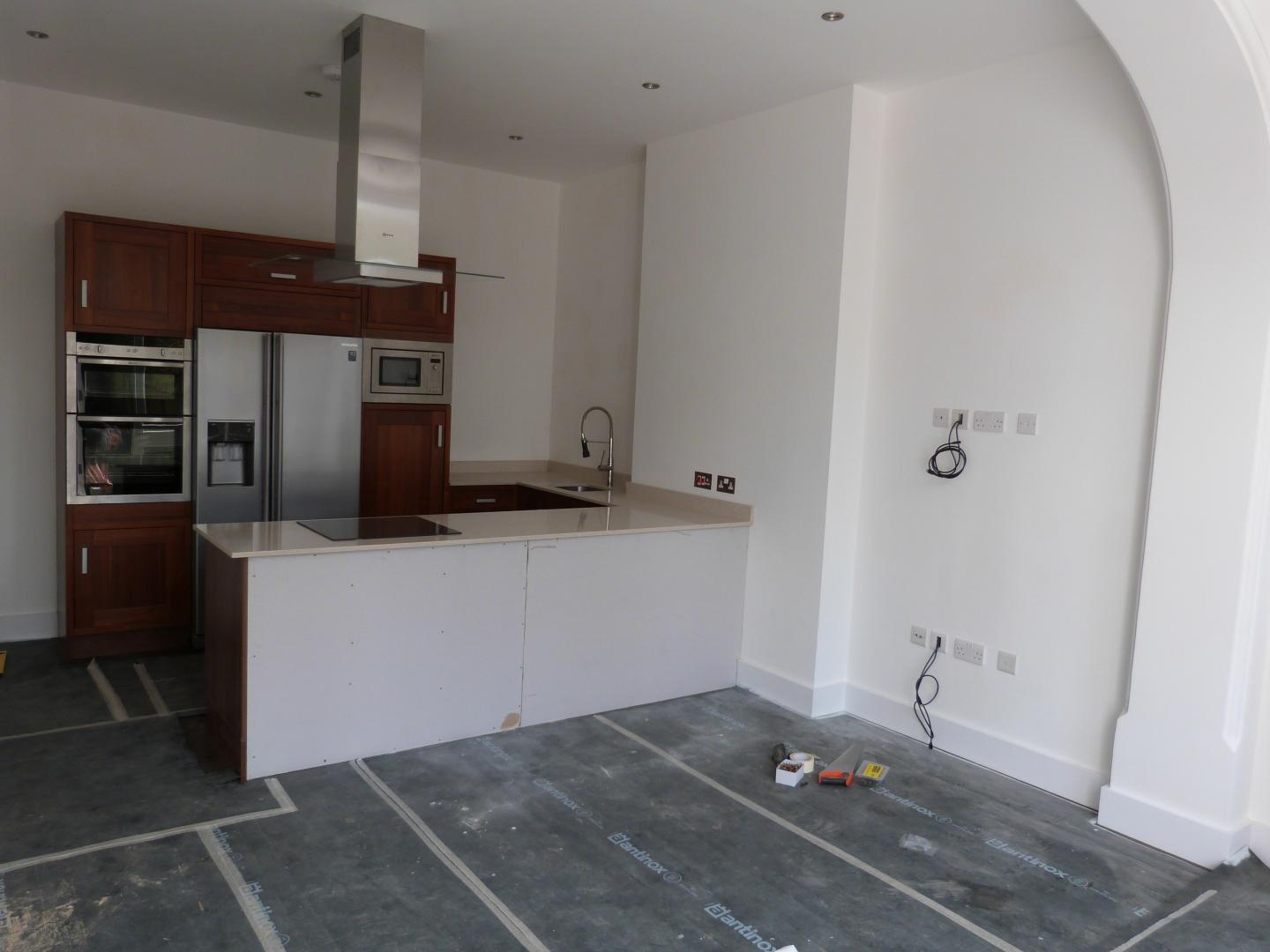 			Huge Private Garden, 1 Bedroom, 1 bath, 1 reception Flat			 Exeter Road, KILBURN/MAPESBURY